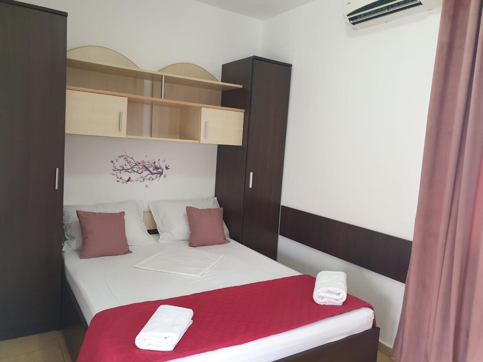 Casa Mary Hotel คอสติเนช ภายนอก รูปภาพ